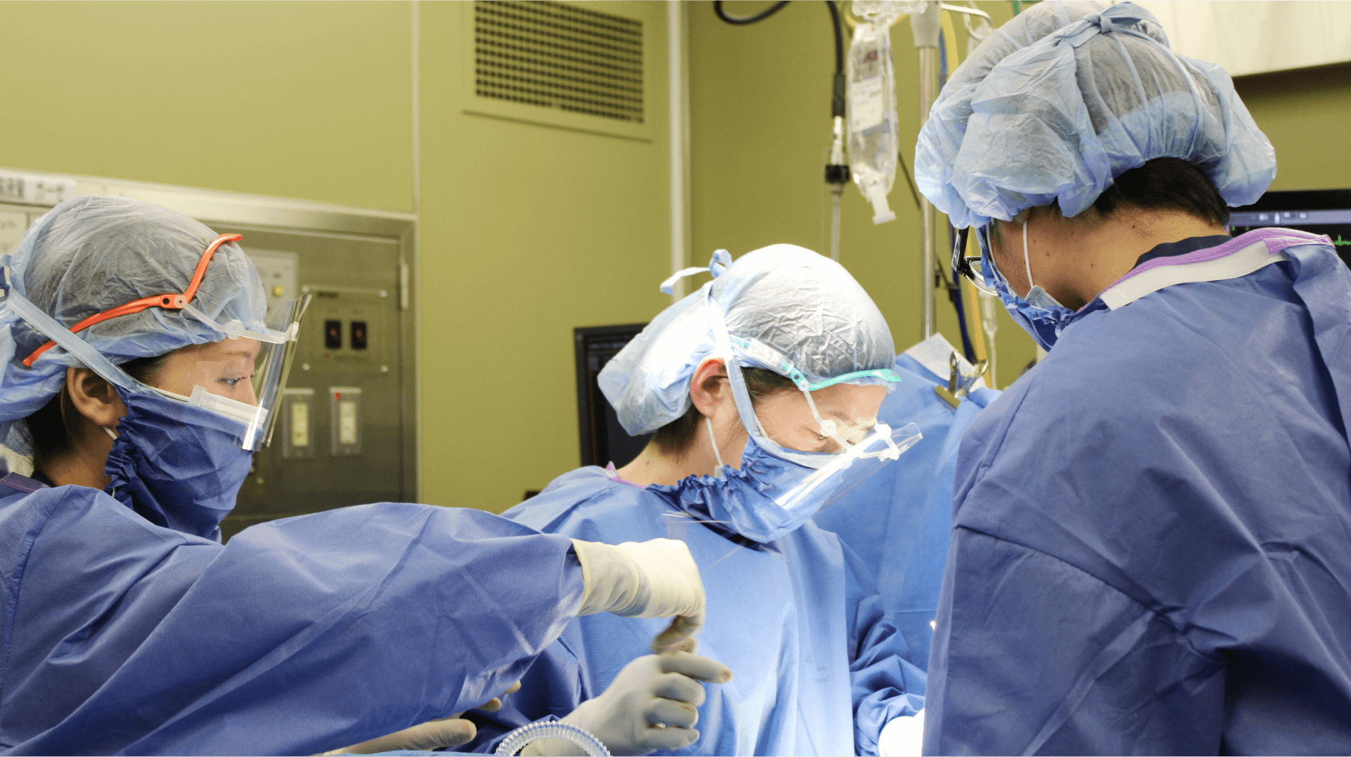 形成外科と連携――整容性を保ちつつ後遺症を最小限にすることを目指す