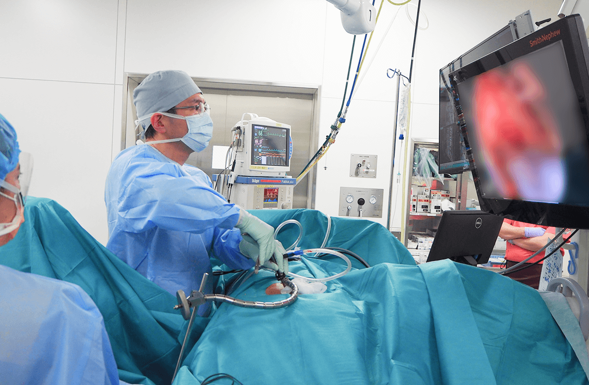 教育機関としての責務を果たすとともに、技術研鑽を通じてより質の高い医療を目指す