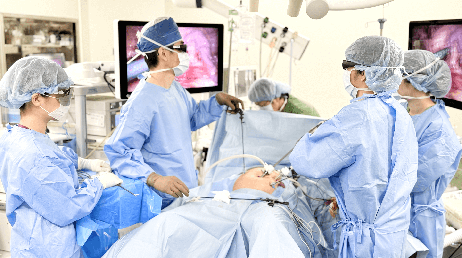 内視鏡治療とロボット支援下手術で負担の少ない治療を提供