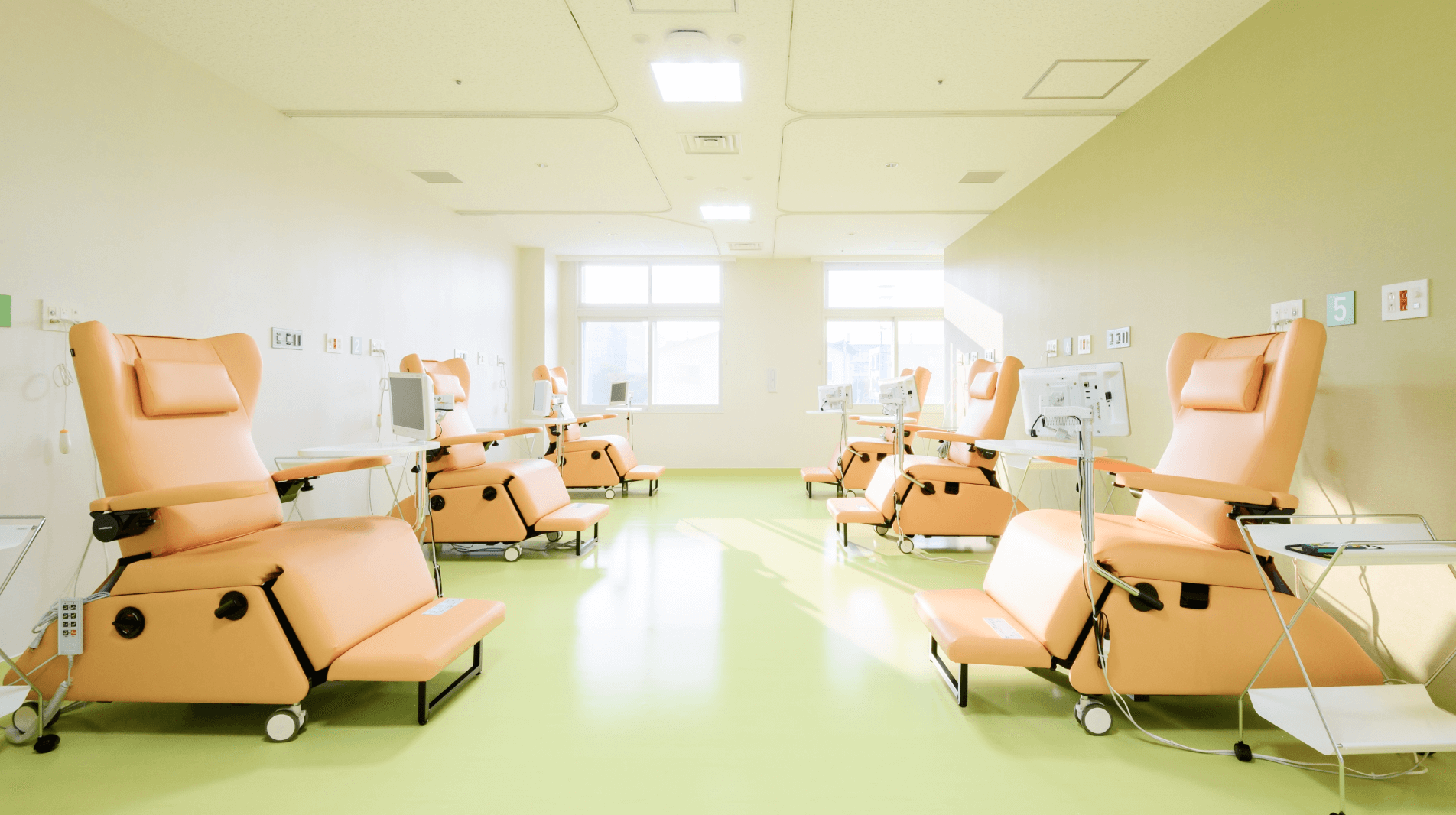 年間5,000件の実績とチームの総合力を結集し、質の高いがん医療を追求