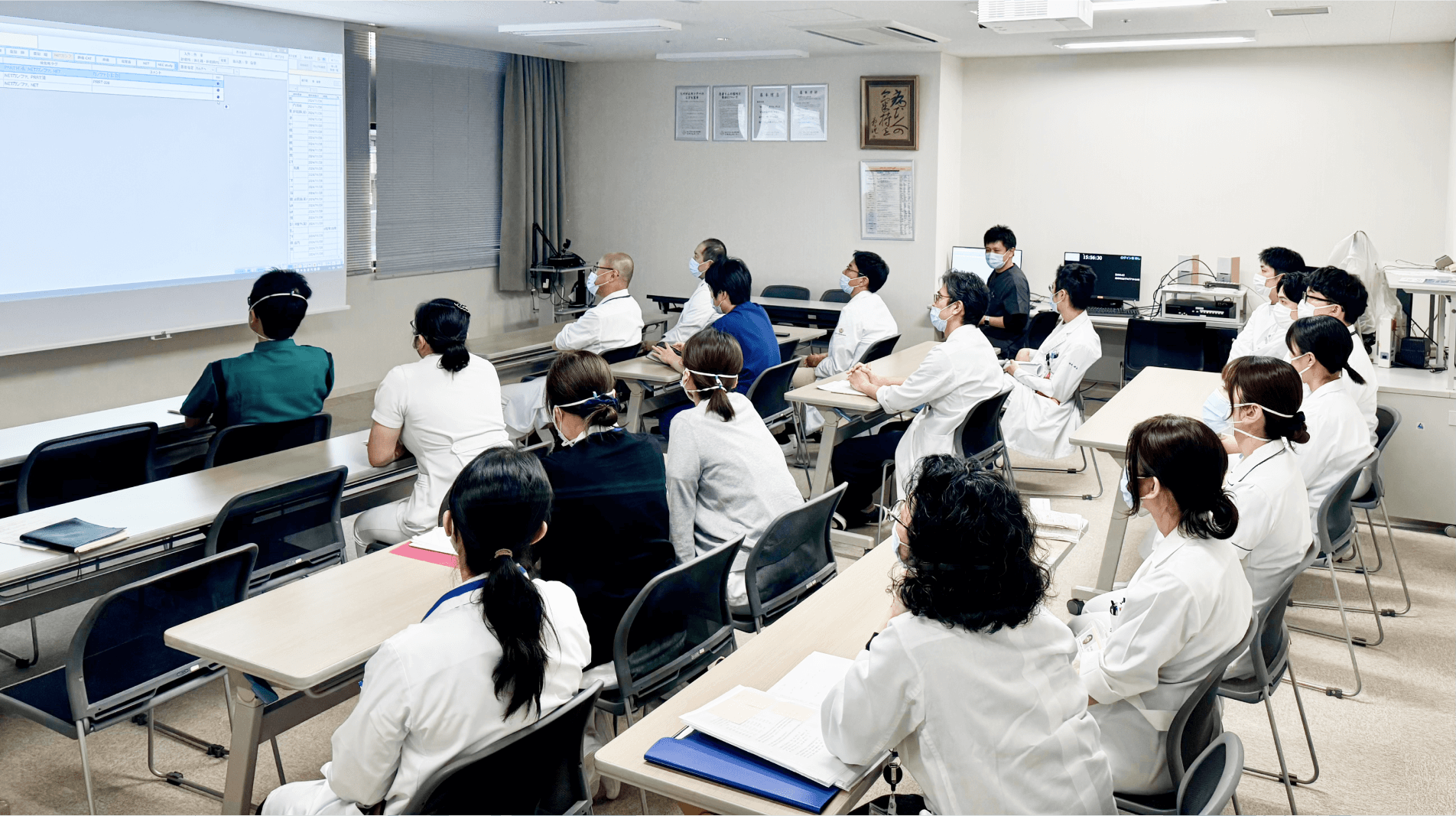 多職種が連携し治療と日常生活をサポート